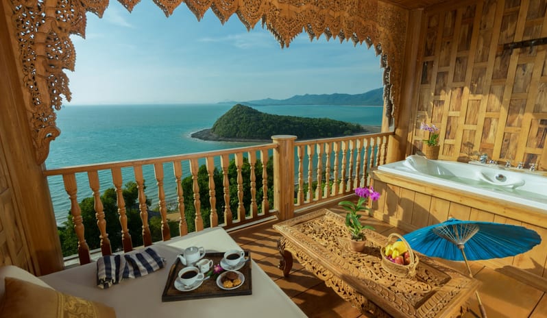 Santhiya Koh Yao - Deluxe Sea View - view from the bathtub